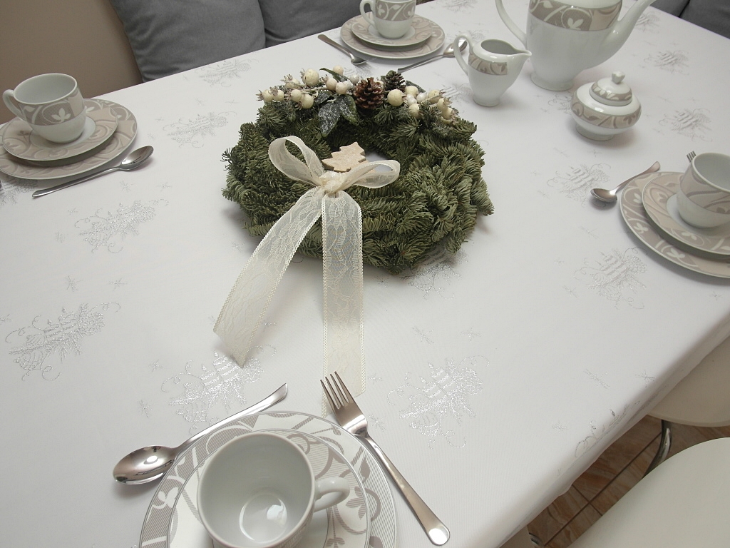 Obrus świąteczny ŚWIECZKI